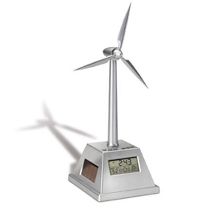 Uhr mit solarbetriebenen Windrad