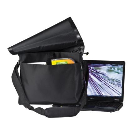 Laptoptasche schwarz mit PVC Überschlag