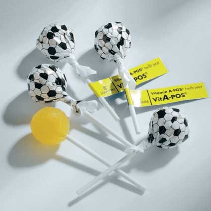 Fußball-Lolly mit Fähnchen