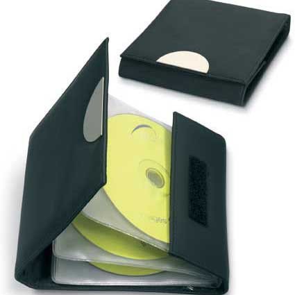 CD Tasche aus schwarzem Kunststoff