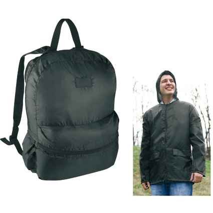 Rucksack mit Regenjacke