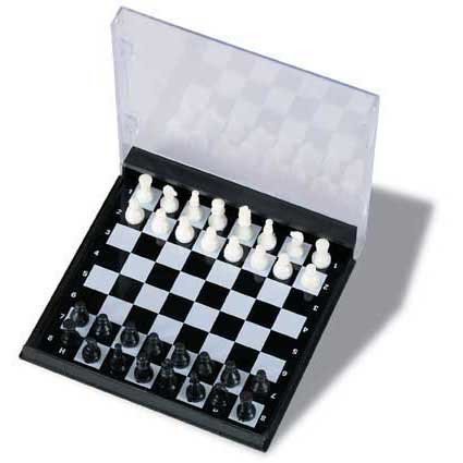 Schachspiel in Mini CD-Hülle